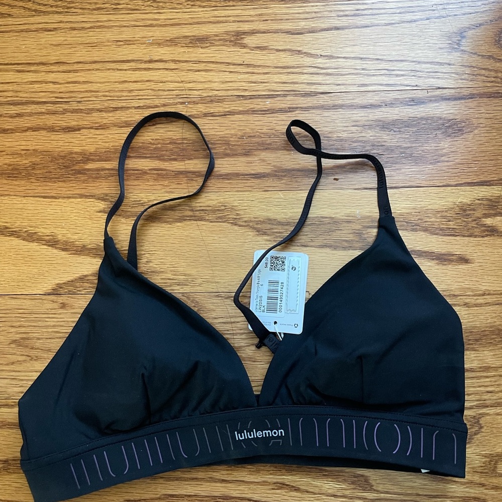 BNWT License to train triangle bra